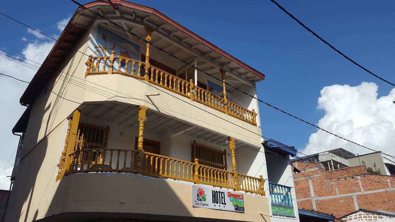 Hospedaje 3 Esquinas Guatapé Esterno foto